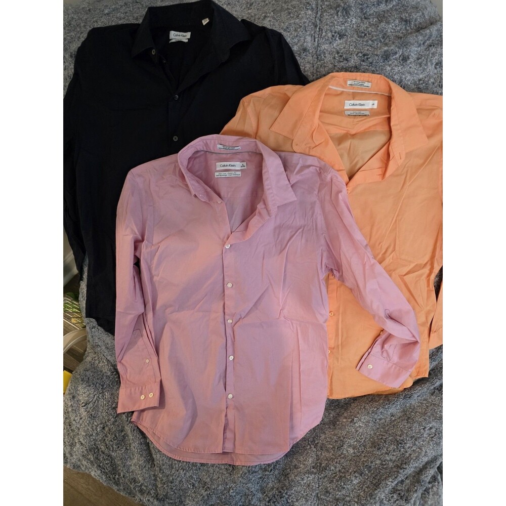 Calvin Klein Men's Button Down Shirt Size Medium/Large, Lot of 3